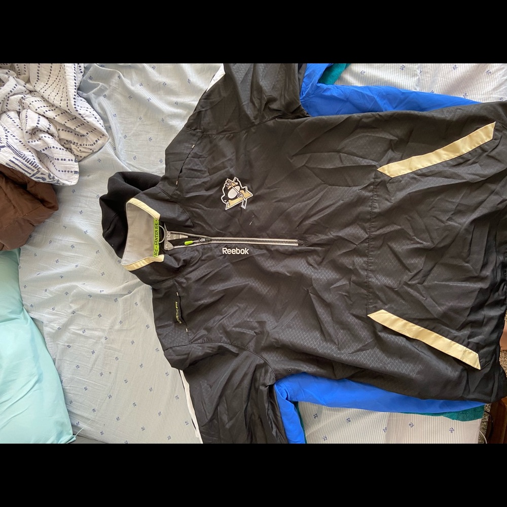 Penguins hockey rink gear